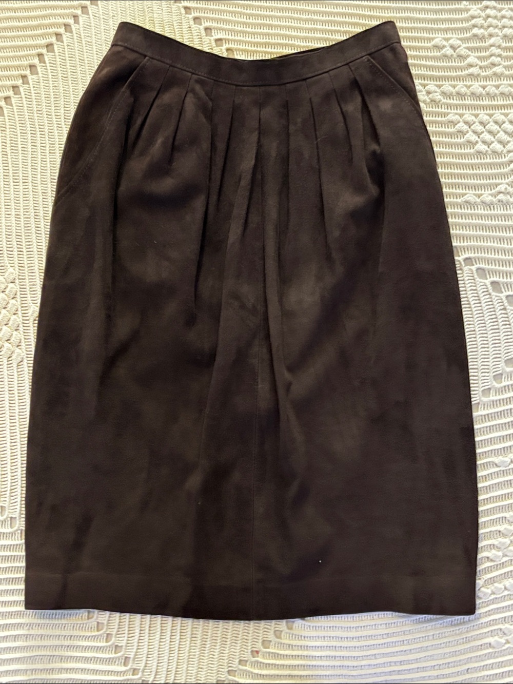 Classic Black faux suede vintage Pleated Women's Skirt